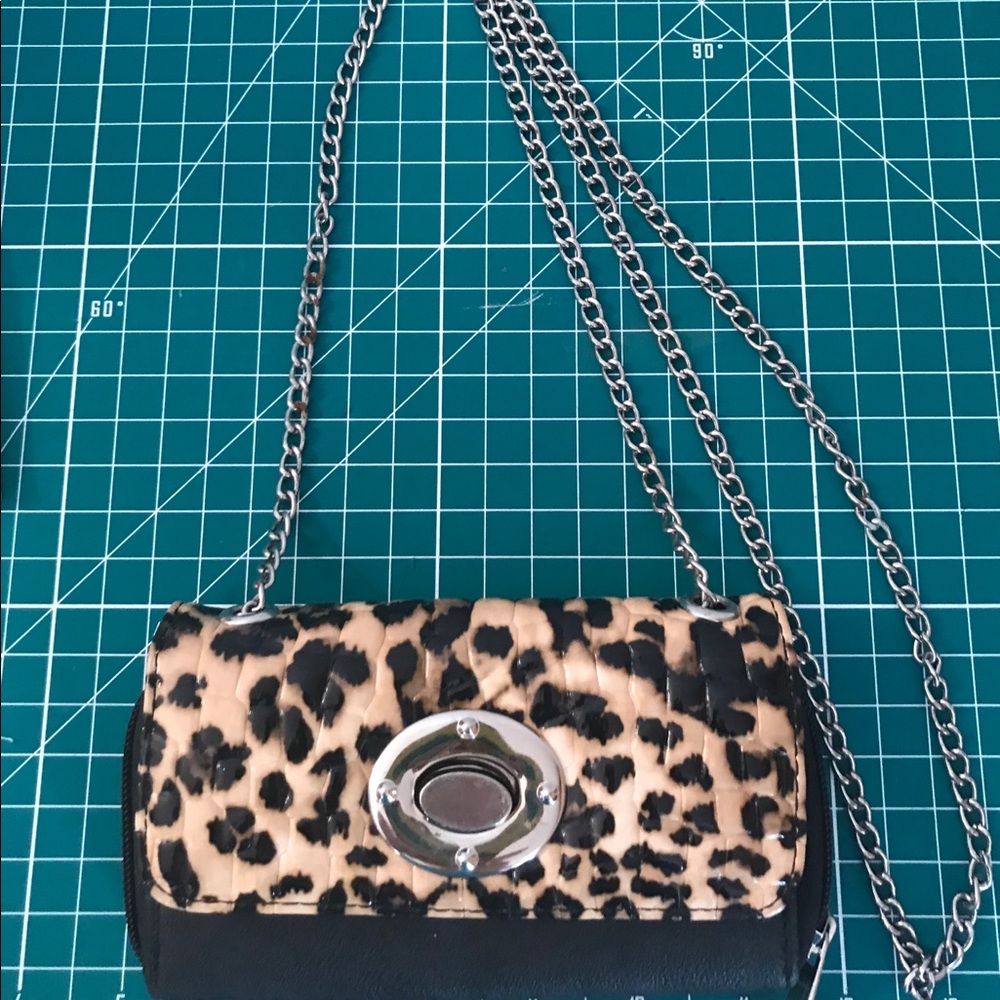 Small leopard print purse